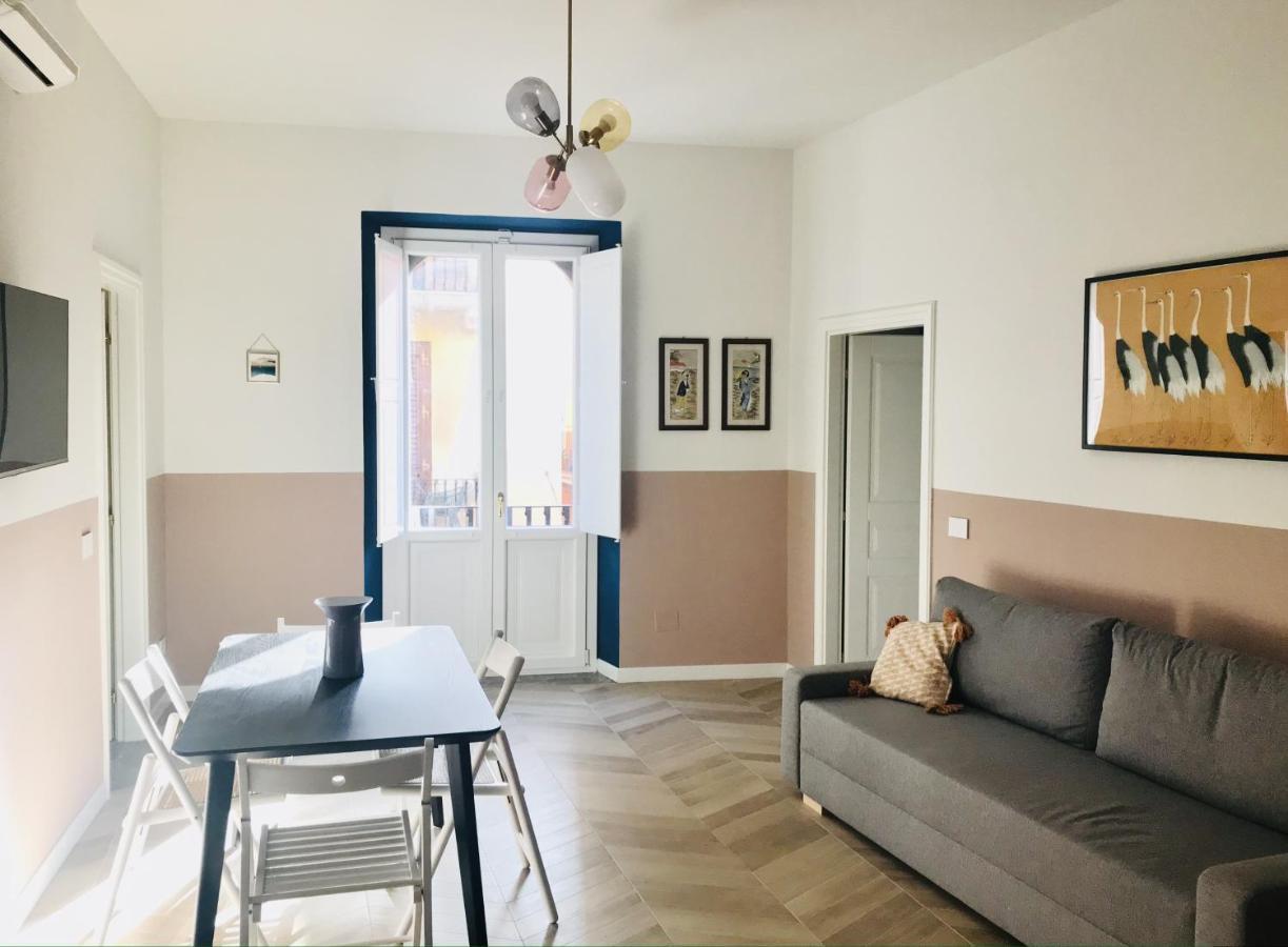 Melina Central Apartment Taormina Eksteriør billede